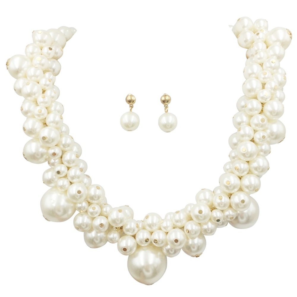 Chunky Pearl Cluster Necklace Earrings Set